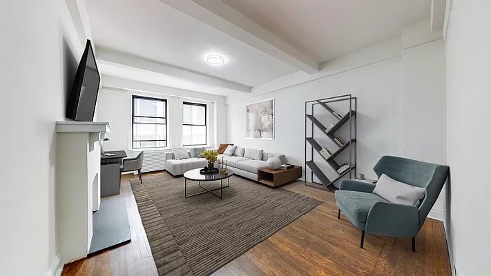Building Photo - 32 E 38th St