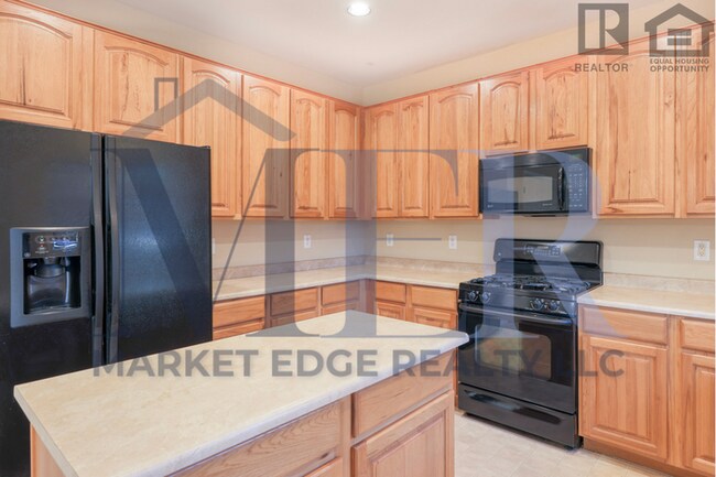 Building Photo - 4Bed/3Bath Home in Maricopa! $399 MOVE-IN ...