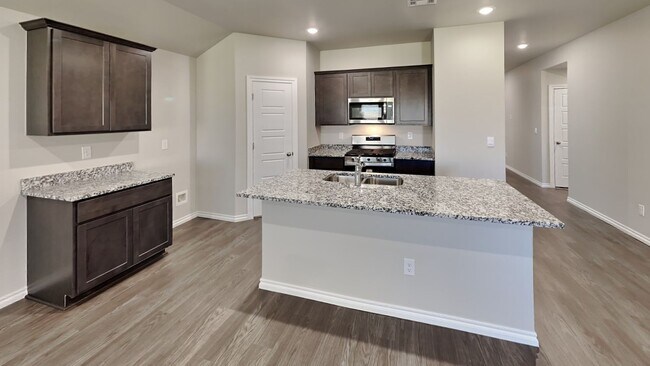 Building Photo - Very Nice 4 Bedroom 2 Bath Home in Piedmont Schools