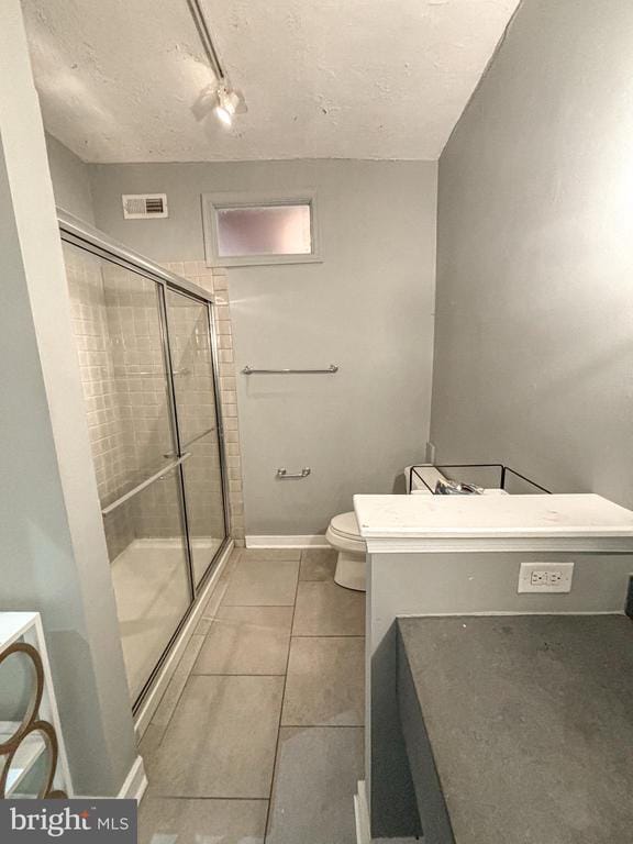 Building Photo - 212 Race St