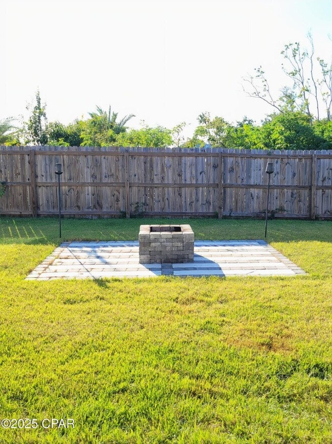 Building Photo - 2609 Outlaws Wy