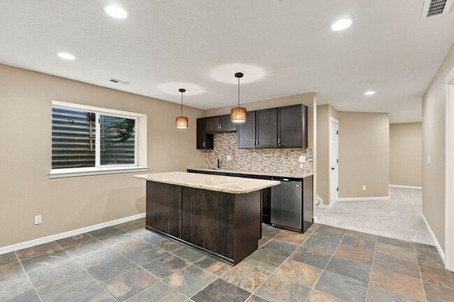 Building Photo - 1680 N Winchester Ct