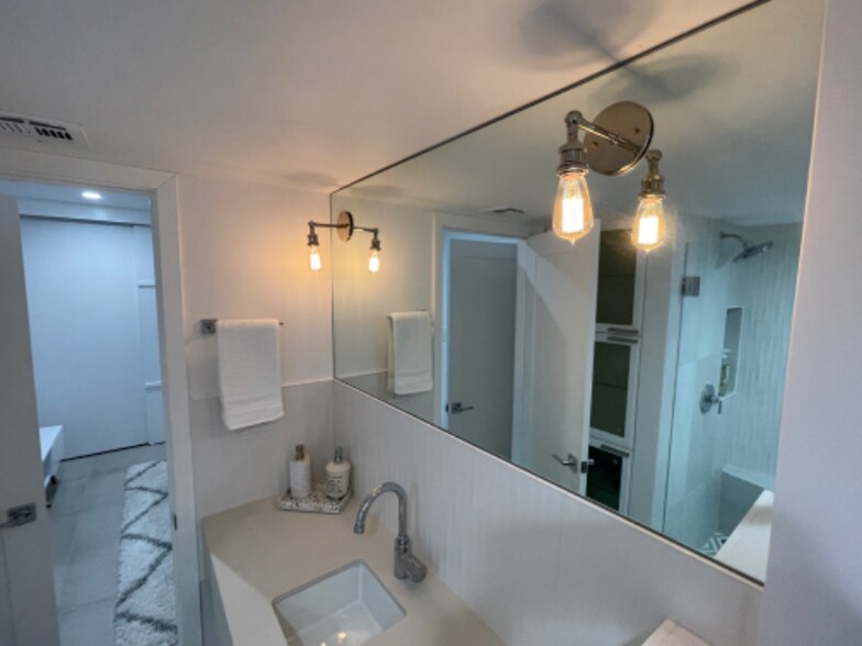 Building Photo - 4404 N 36th St
