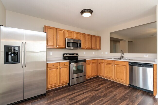 Building Photo - 2299 E Peach Tree Dr