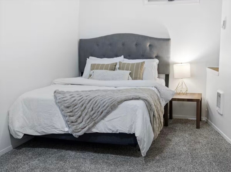 Bedroom 2 - 2117 W Riverside Ave