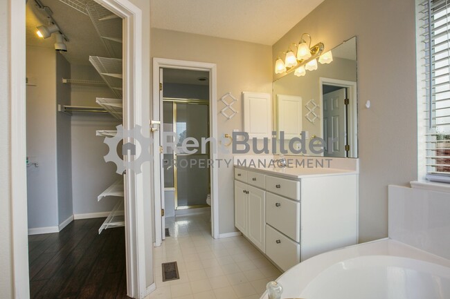 Building Photo - CALL US TODAY AT (505) 808-6467 TO SCHEDUL...