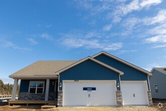 Building Photo - Brand-New 5-Bedroom 3170 sq ft Home in Cot...