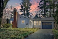 Building Photo - 95 Riverside Dr