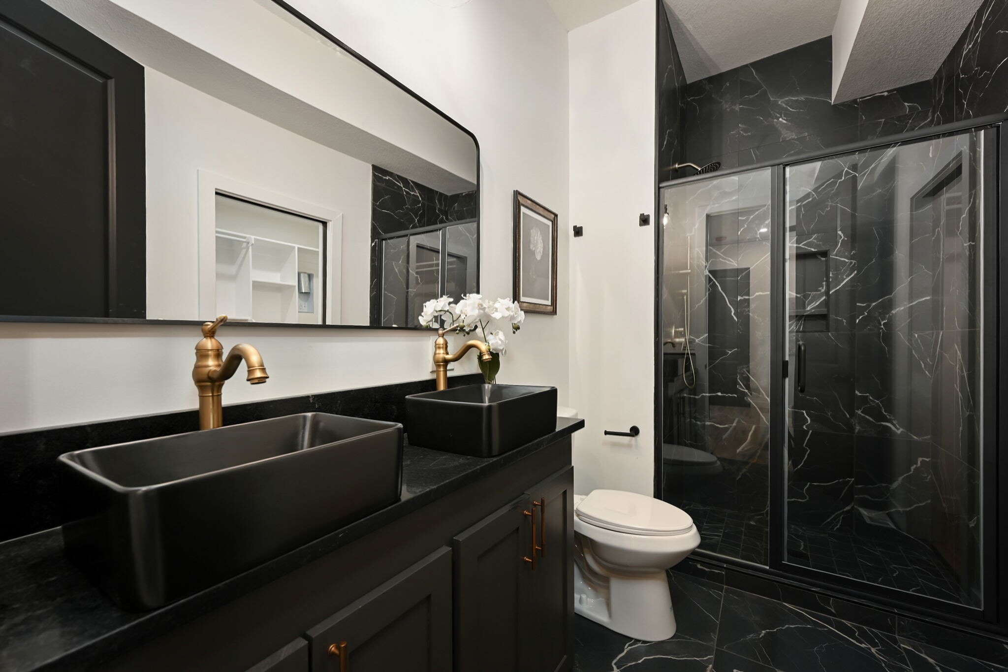 Building Photo - 2331 Belleview Ave