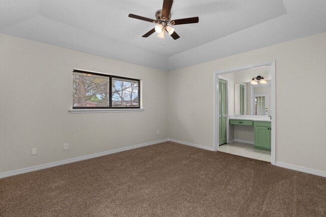 Building Photo - 5303 Susanna Dr