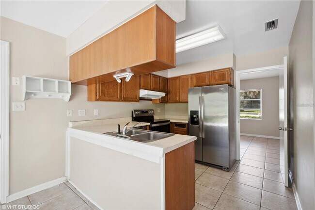Building Photo - Well Kept Home in Madison Park - SUBLEASE