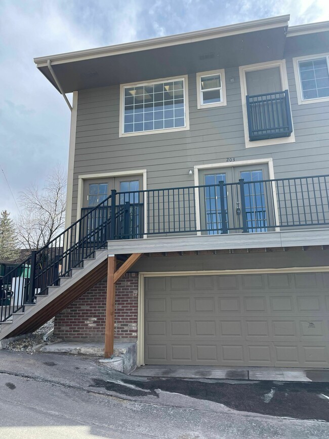 Frontal View - Table Mountain Townhomes