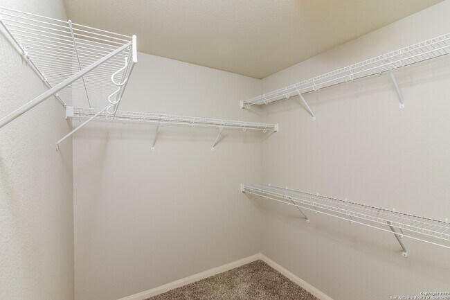 Building Photo - 12708 Shoreline Dr