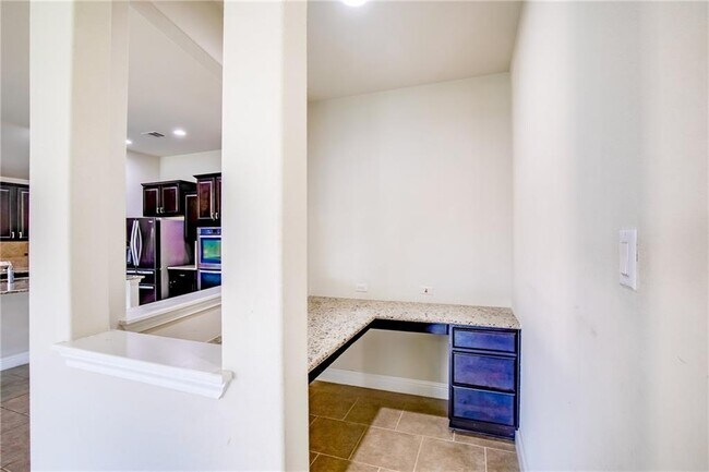 Building Photo - 3409 De Torres Cir
