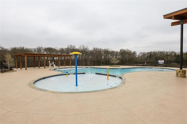 Building Photo - 605 Cedar Springs Dr