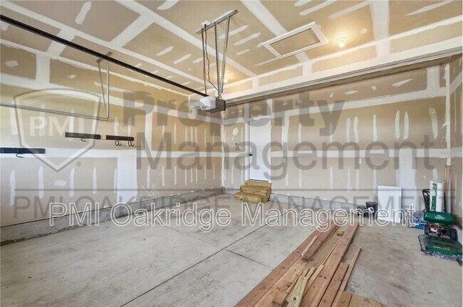 Building Photo - 414 Sydney Dr