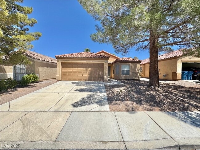 Primary Photo - 1396 Dragon Rock Dr