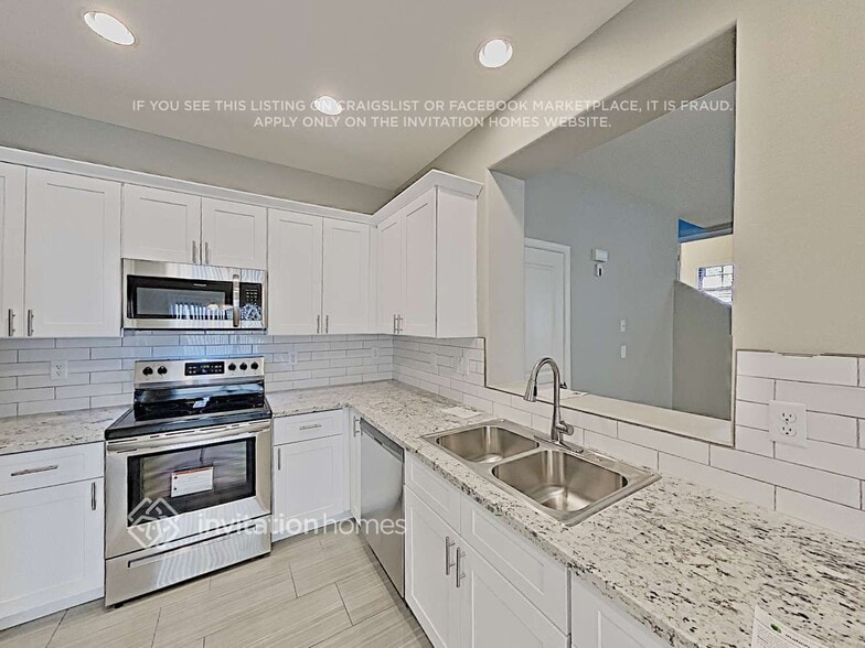 Building Photo - 3818 E Trigger Way
