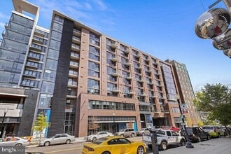 Building Photo - New in Navy Yard with Parking