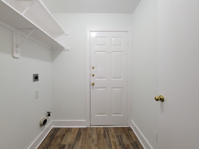 Building Photo - 16842 Marlin Spike Way