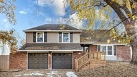 Building Photo - 9841 Melrose Dr