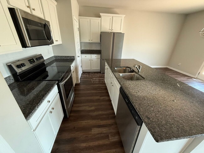 Building Photo - 112 Hunts Ml Cir