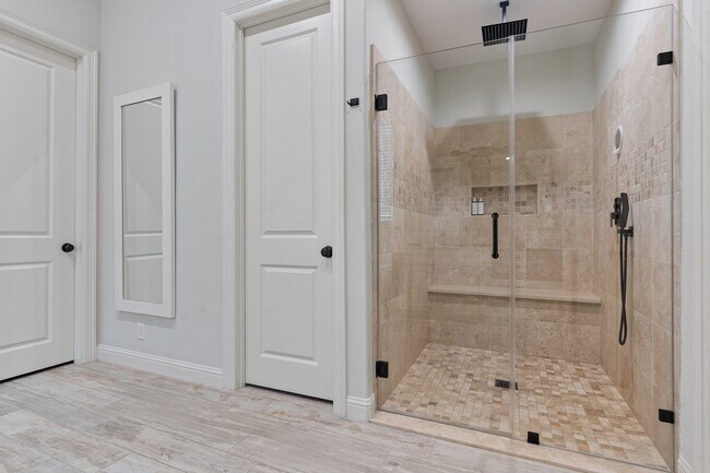 Building Photo - 25019 Butler Hill Ct