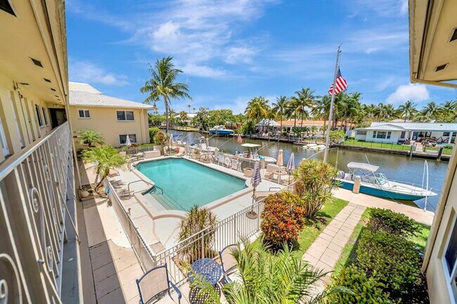 Building Photo - 2811 NE 51st St