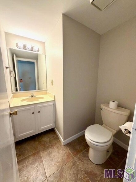 Building Photo - 2021-C Brightside View Dr