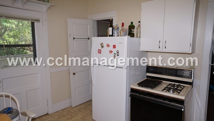 Building Photo - 729 Clark Ct
