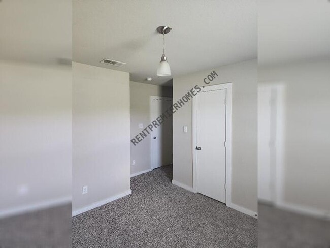 Building Photo - 4225 Andrea Ln