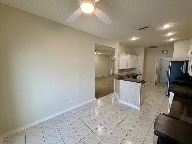 Building Photo - 4652 56th Terrace E