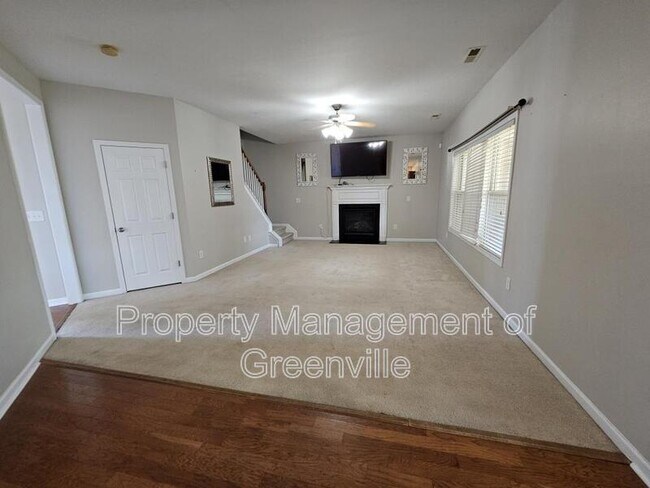 Building Photo - 695 Flintrock Dr