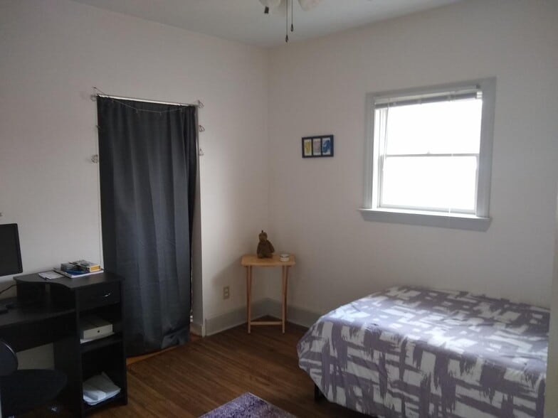 Building Photo - 135 West End Ave