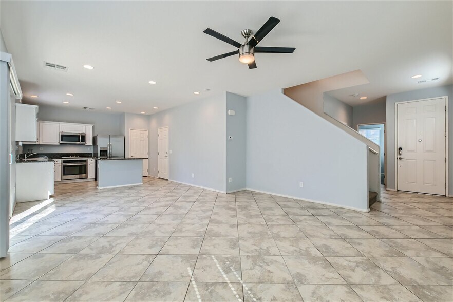 Building Photo - 10643 Forum Peak Ln