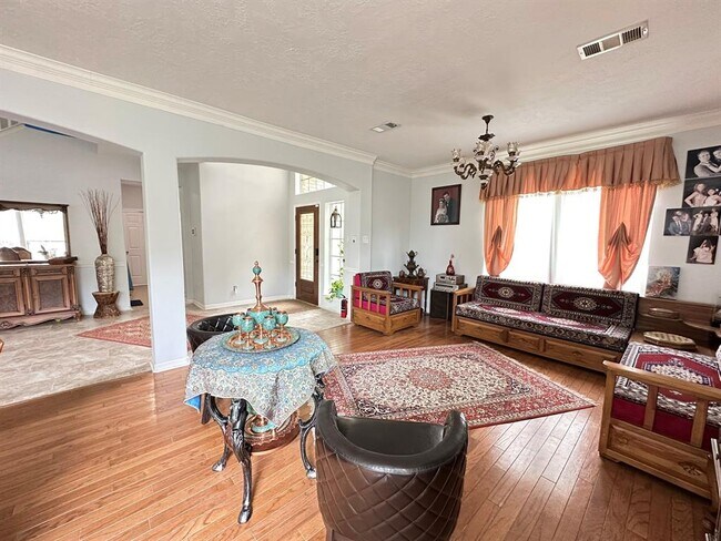 Building Photo - 23707 Hackberry Dr