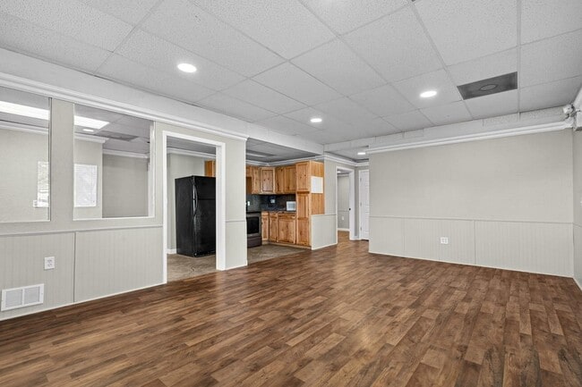 Building Photo - 1 Woodland Ave