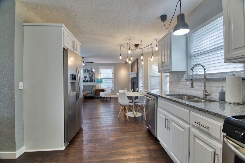 Building Photo - 2924 Canyon Oaks Ct