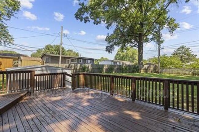 Building Photo - 925 Gonzaga Ln