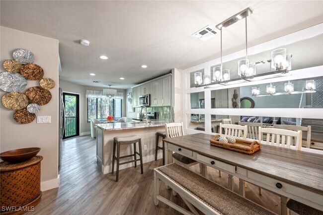 Building Photo - 27113 Oakwood Lake Dr