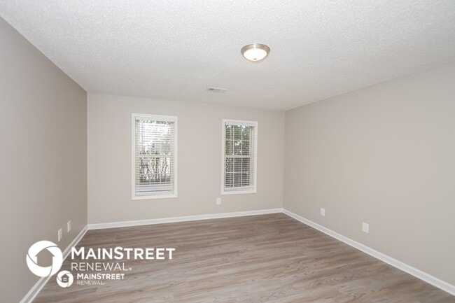 Building Photo - 147 Hillcrest Ct