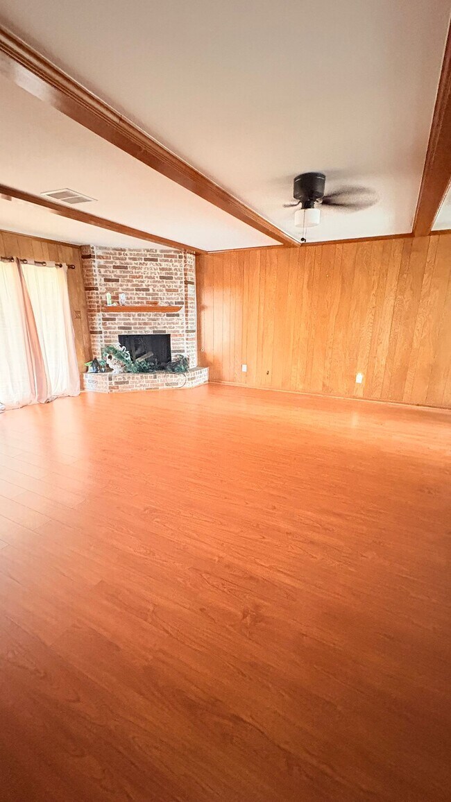 Building Photo - 21514 Greenham Dr