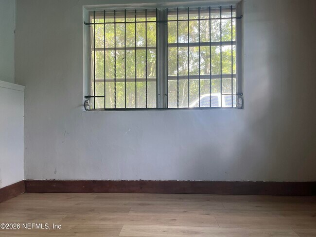 Building Photo - 1181 US-17