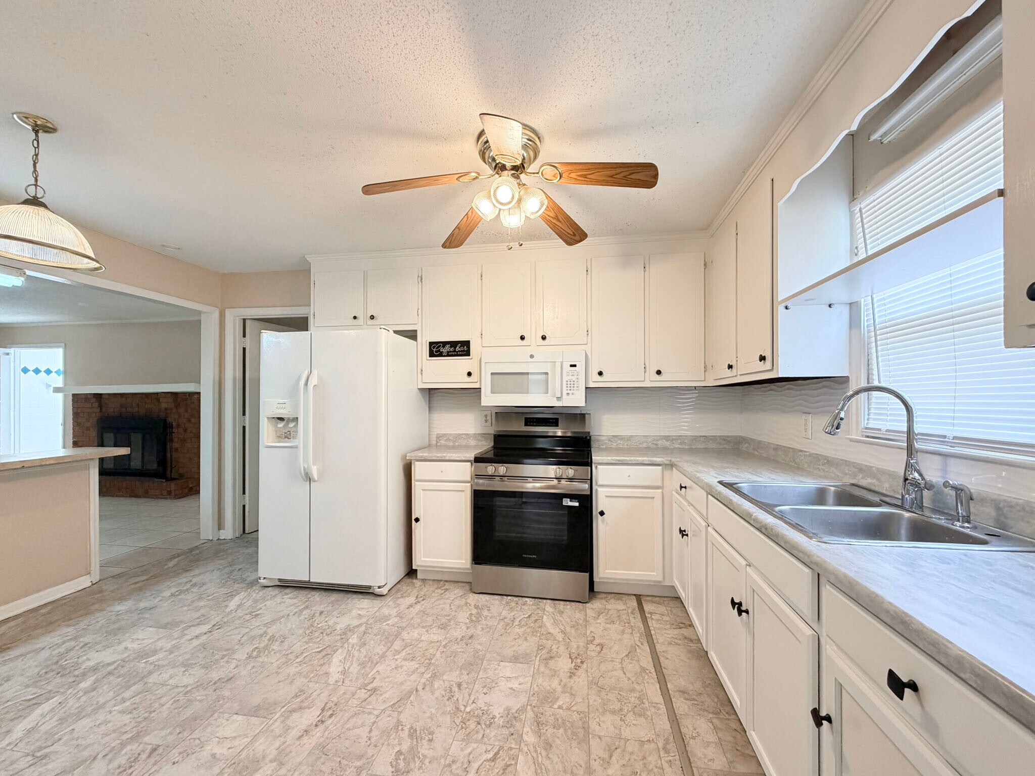 Building Photo - 1408 Imperial Dr