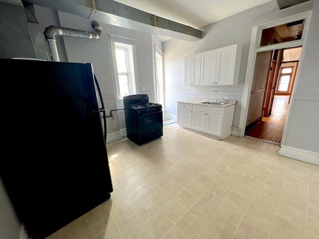 Building Photo - 4159 S Western Ave