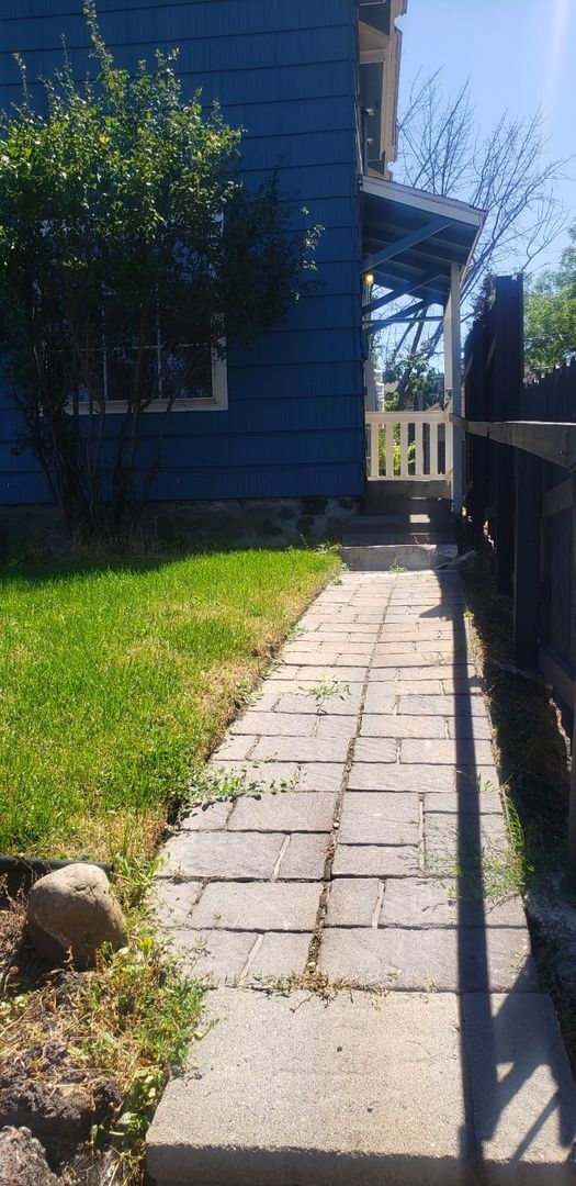 Building Photo - 4-plex One Bedroom unit available May 7th-Browns Addition Neighborhood