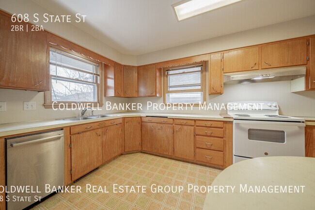 Building Photo - 608 S State St