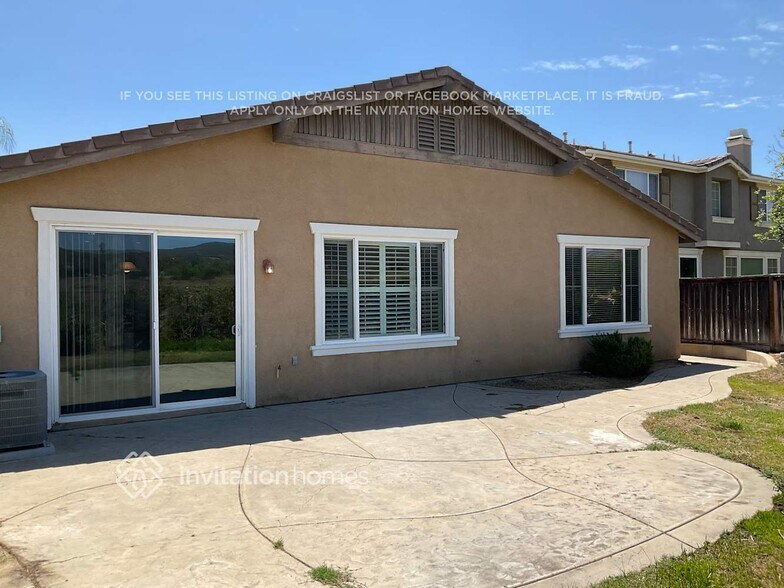 Building Photo - 34091 Pamplona Ave