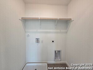 Building Photo - 10802 Soupe Cove
