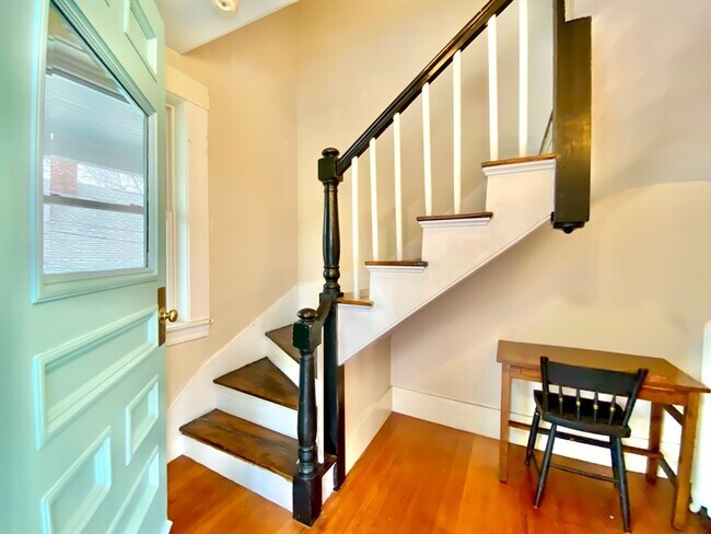 Building Photo - 46 Prospect St